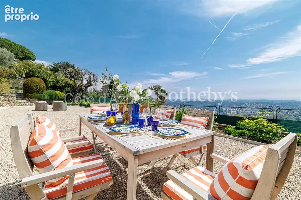 Vence, propriété en pierre avec vue mer panoramique et fort potentiel proche Nice - photo 3