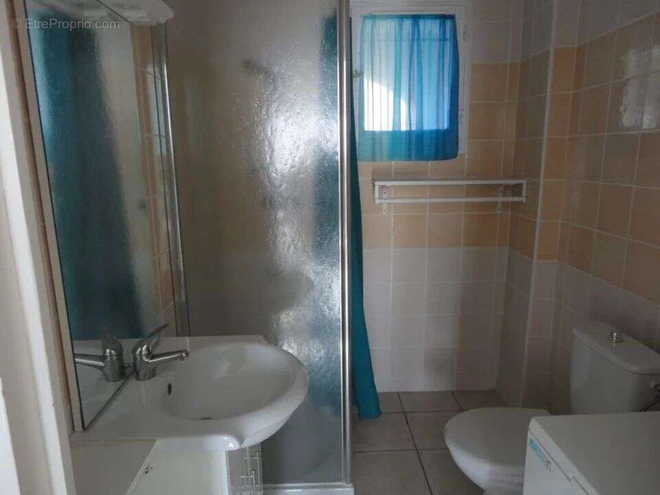 Appartement à GREOUX-LES-BAINS