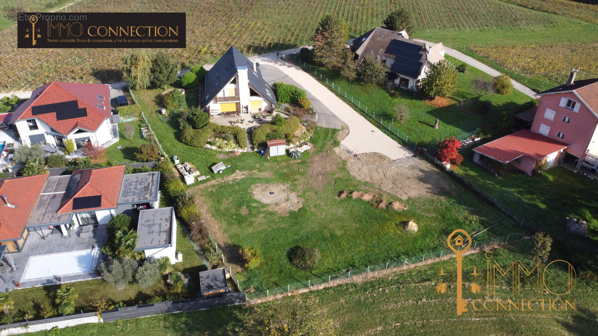 Terrain à MONTMELIAN