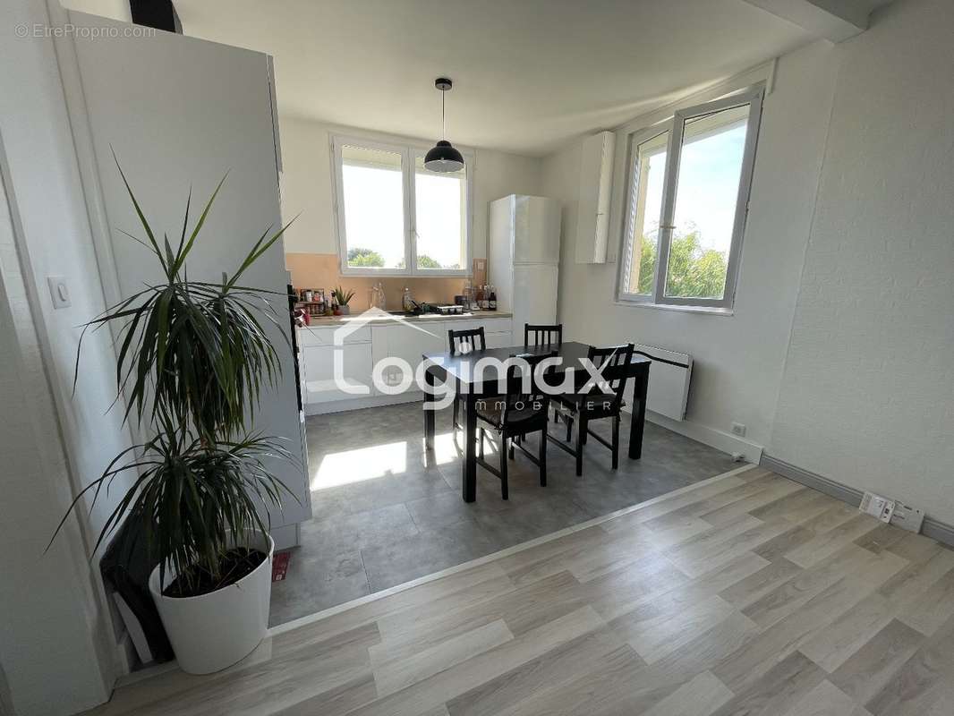 Appartement à ANGOULINS