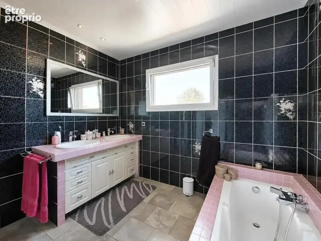 Maison de 8 pièces de 145 m² à Vinzier - photo 11