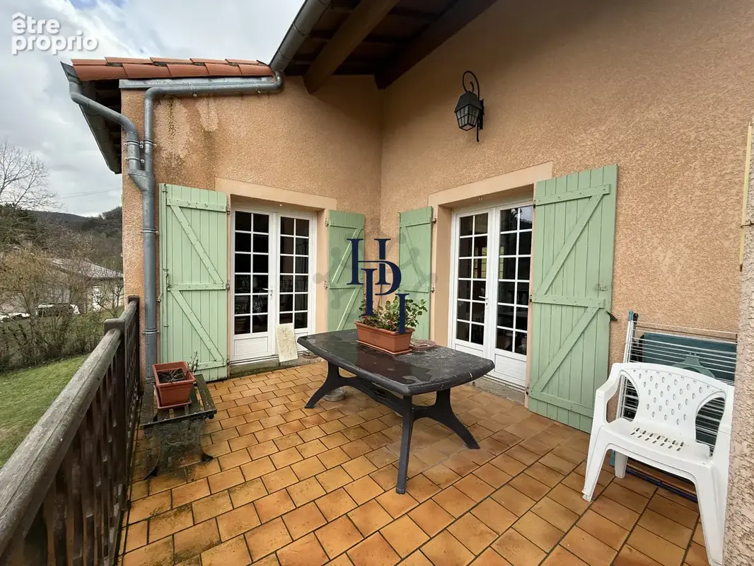 VENTE Maison de 102 m2 sur 4147 m2 de terrain à SAINT-AFFRIQUE - photo 4