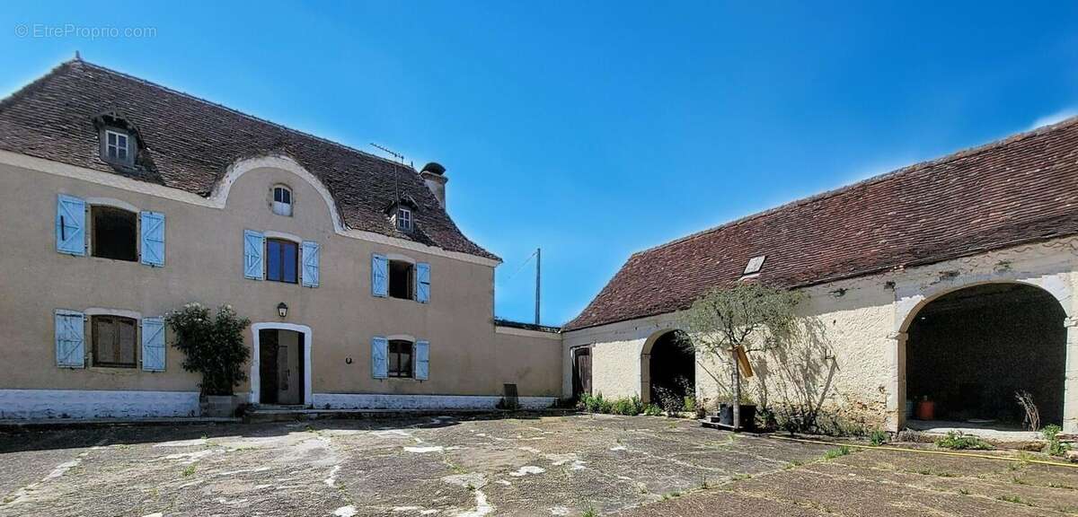Maison à SAINT-MEDARD
