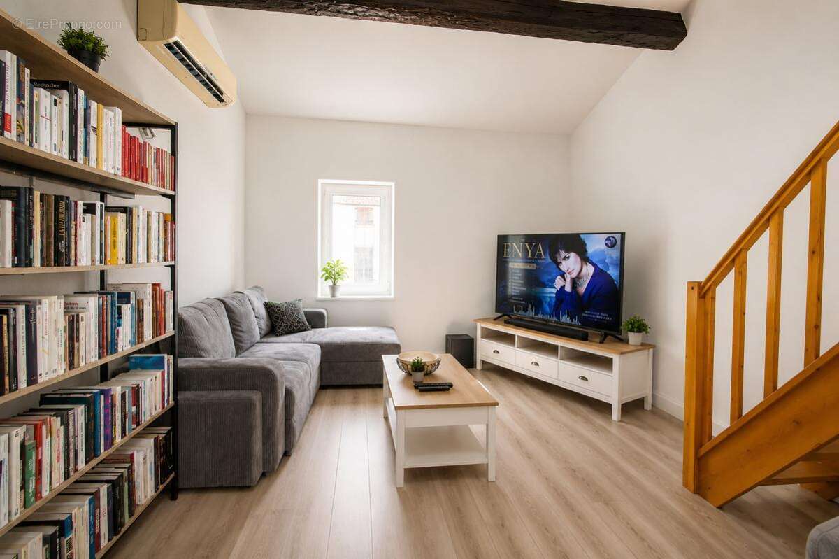 Immeuble de rapport  2 appartements et grand garage de 90 m Argeliers - photo 5