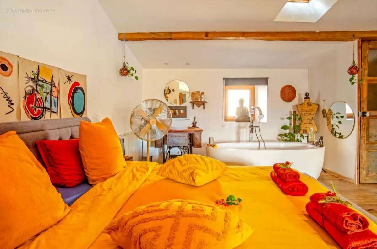 Maison de caractère en plein cœur de Pézenas avec studio - photo 9