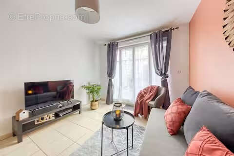 Appartement à BUSSY-SAINT-GEORGES