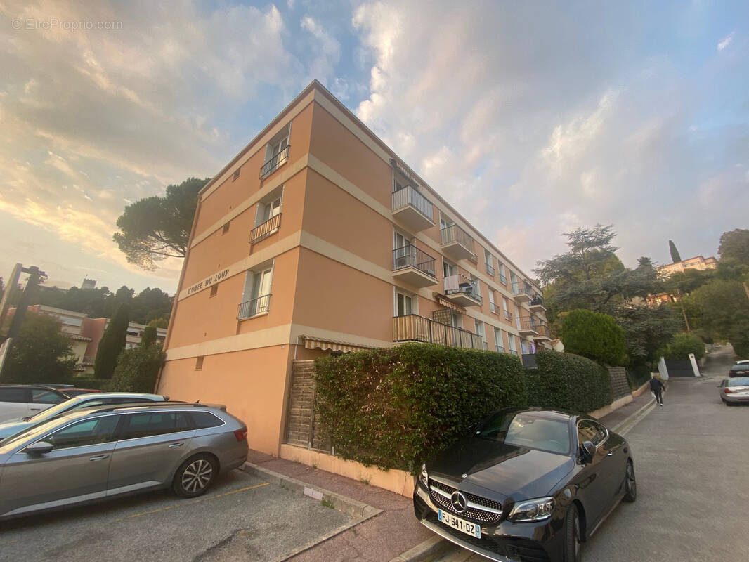 Appartement à VILLENEUVE-LOUBET