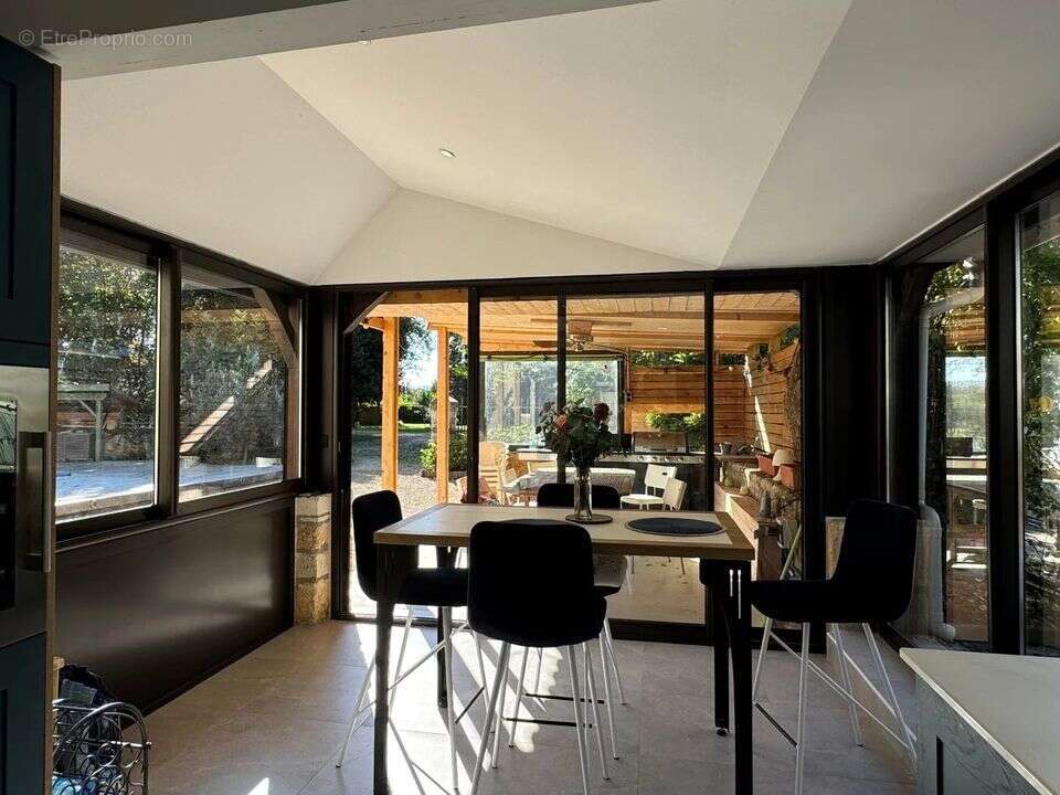Maison à VIRE-SUR-LOT