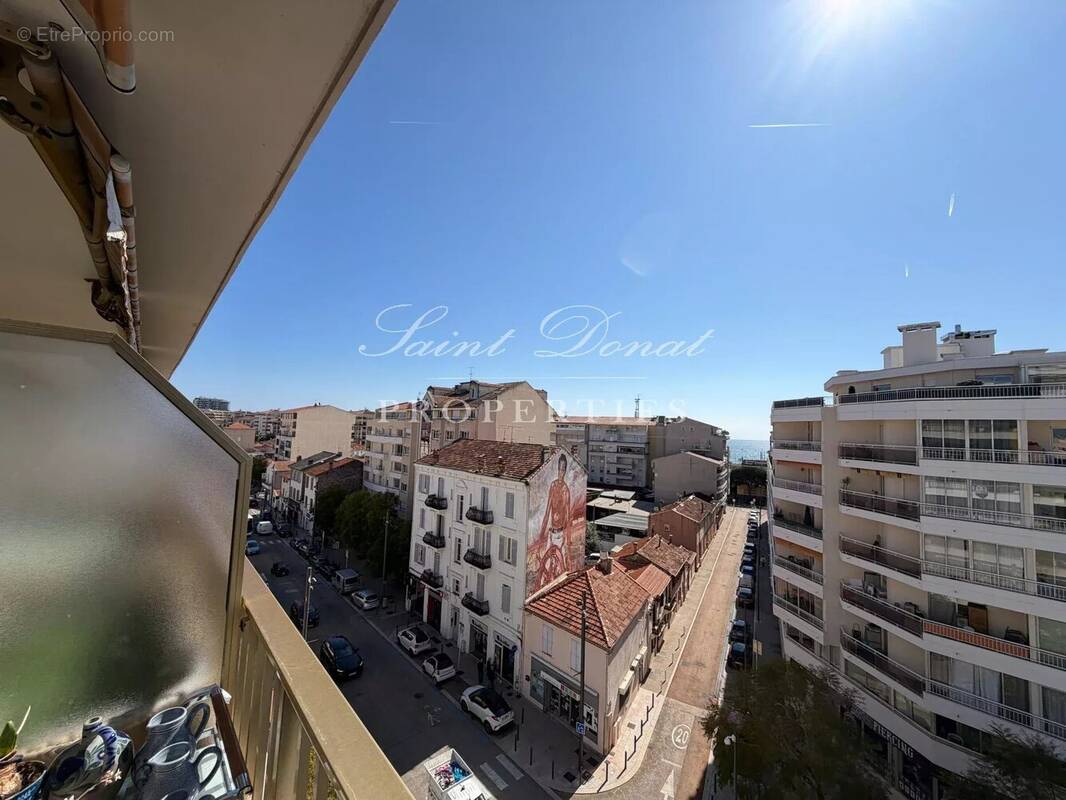 Appartement à CANNES