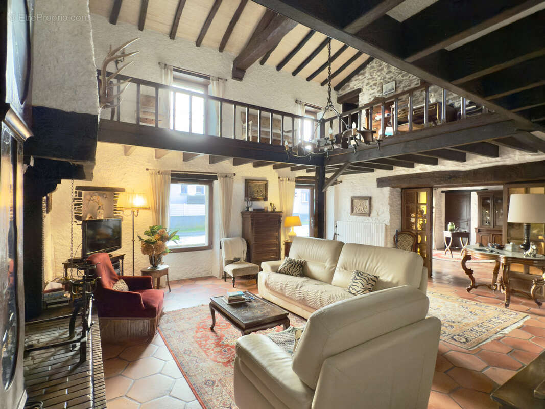 Maison à BOUGUENAIS