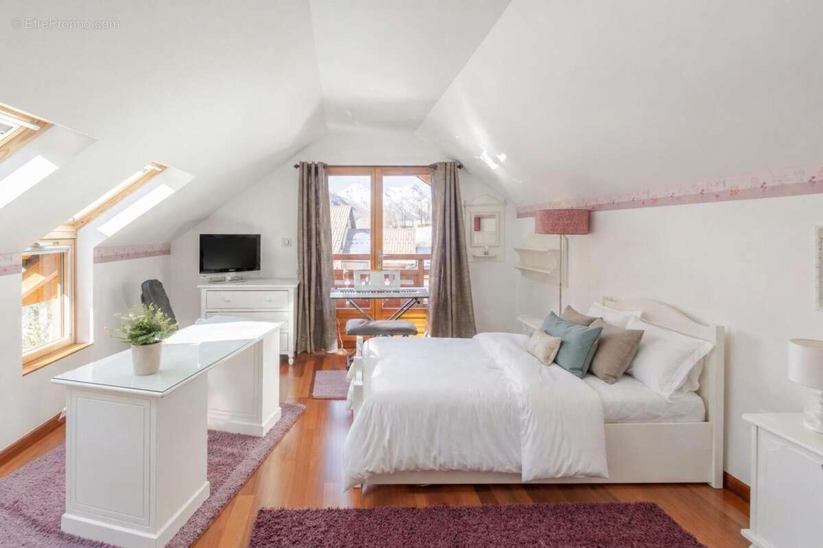 Photo 8 - Maison à LA SALLE-LES-ALPES