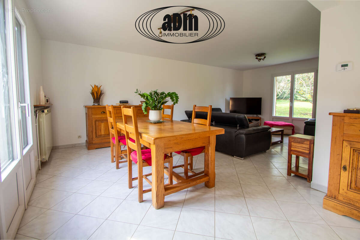 Maison à VILLIERS-SUR-MORIN