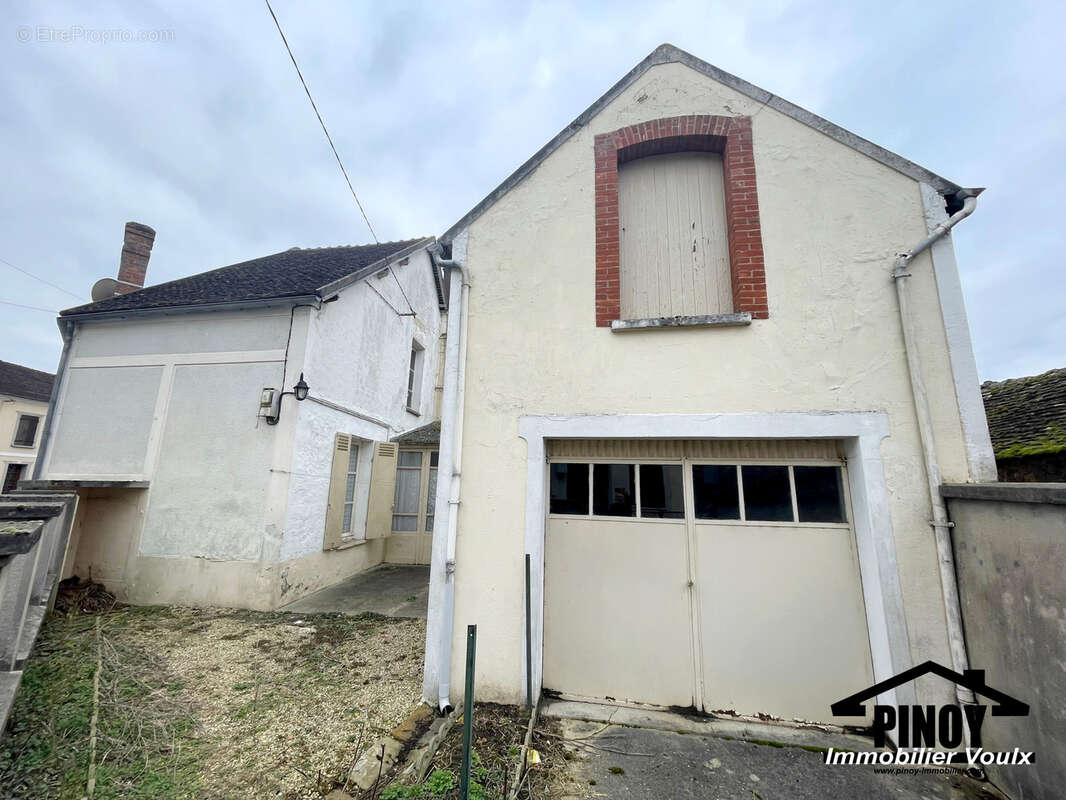 Maison à VOULX
