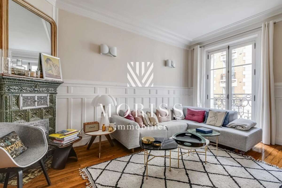 Appartement à PARIS-17E