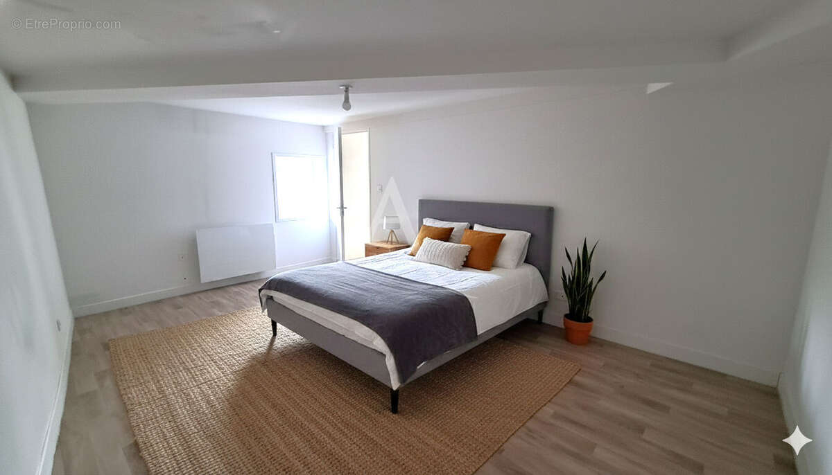 Appartement à COURDIMANCHE