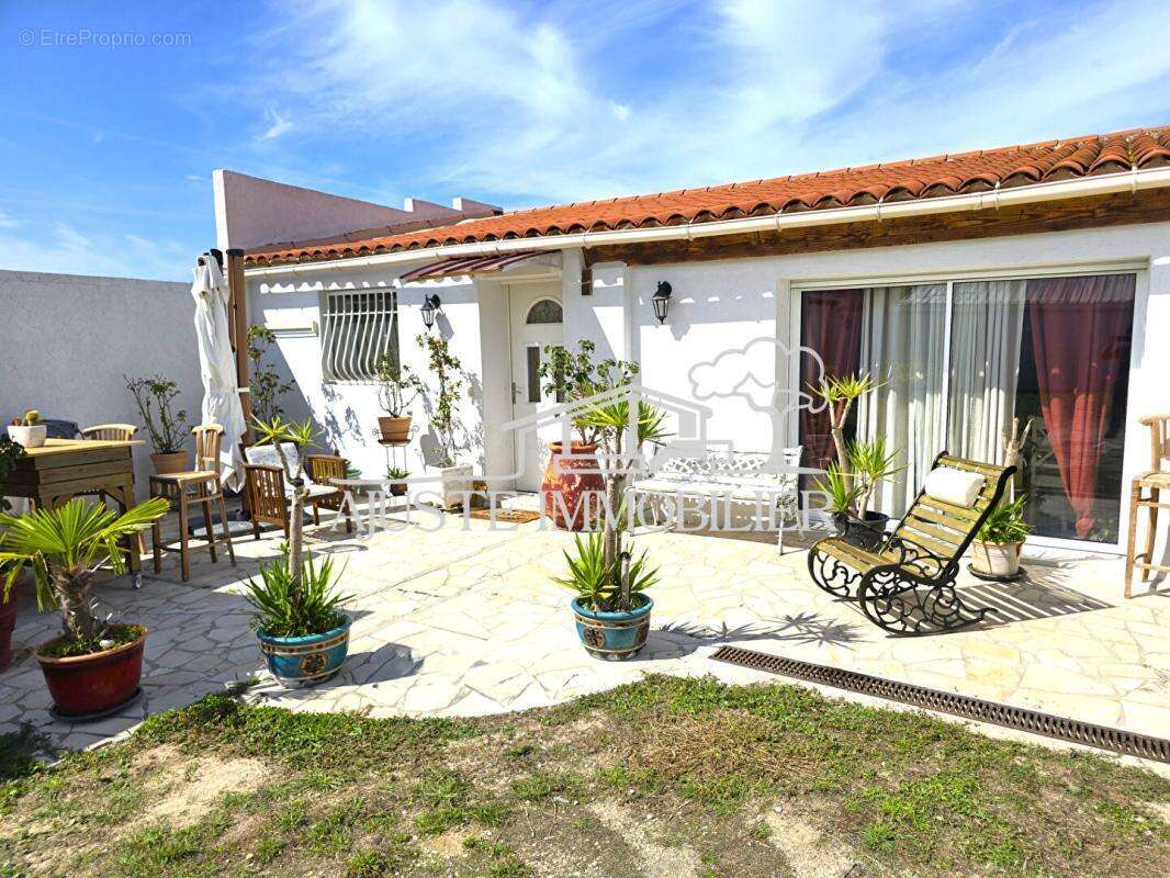 Maison à SAINT-VICTORET