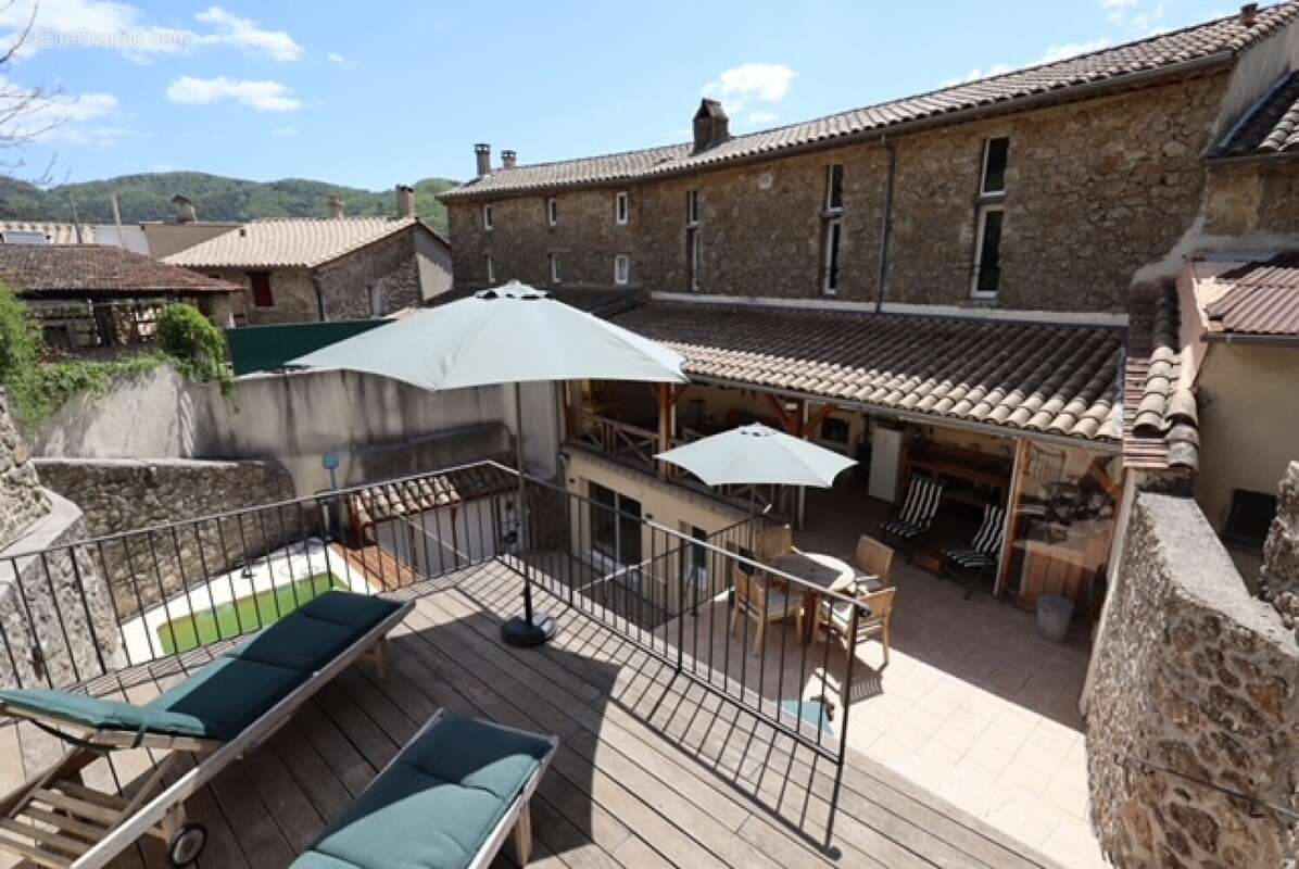 Maison à SUMENE