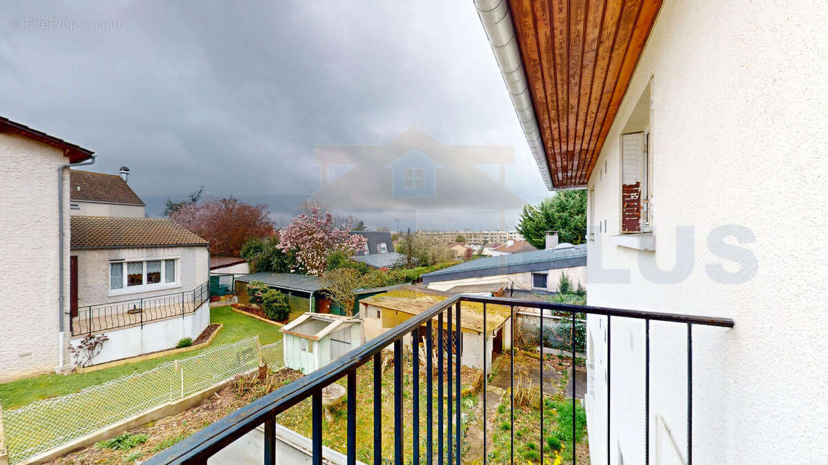 Commerce à FONTENAY-LE-FLEURY