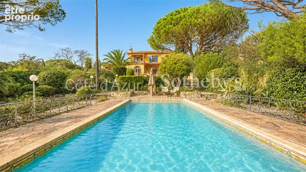 Exclusivité Côte d’Azur villa d’exception à Sainte-Maxime, proche mer et centre-ville - photo 16
