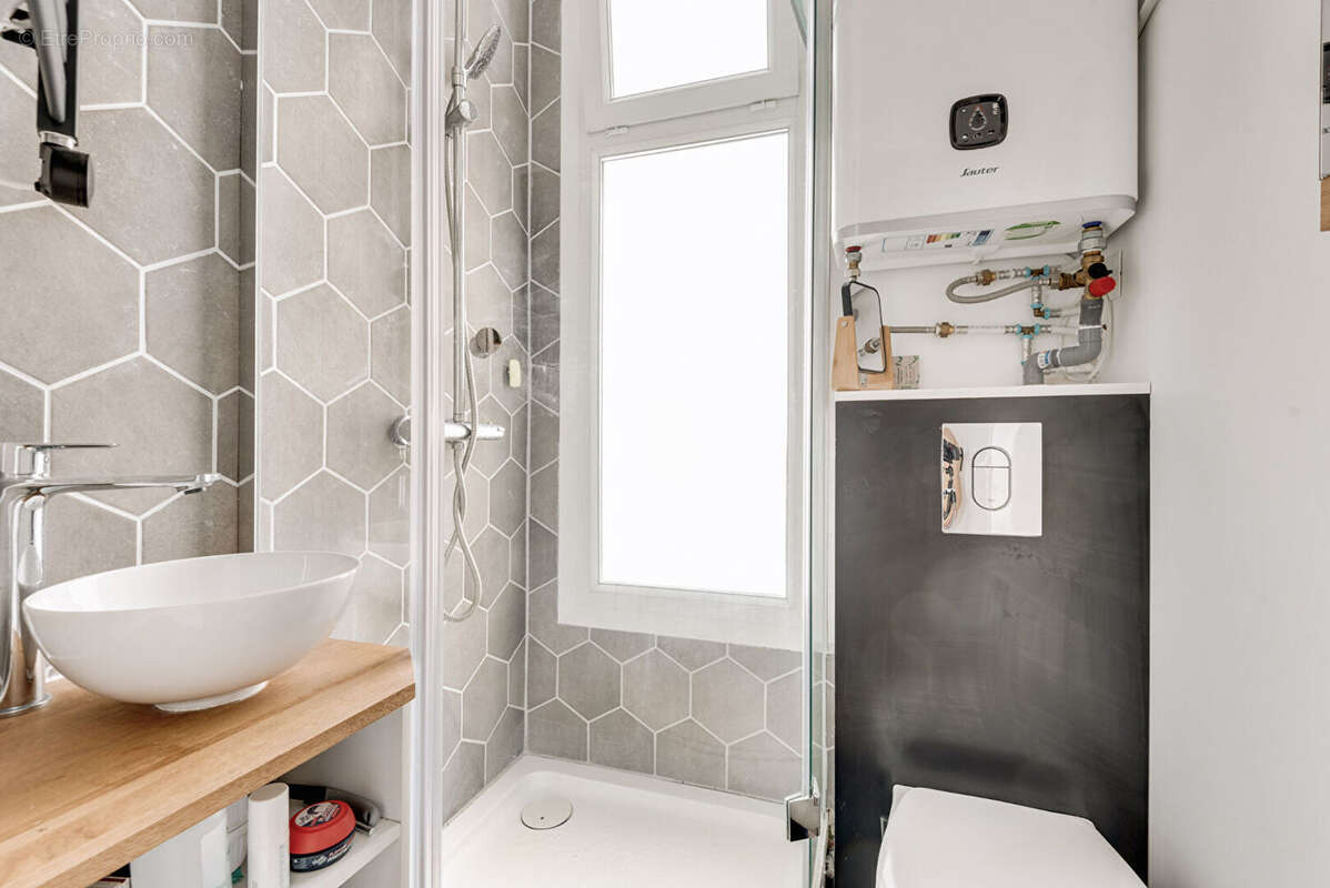 Appartement à PARIS-14E