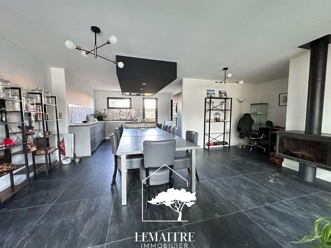 Maison à LES MATHES