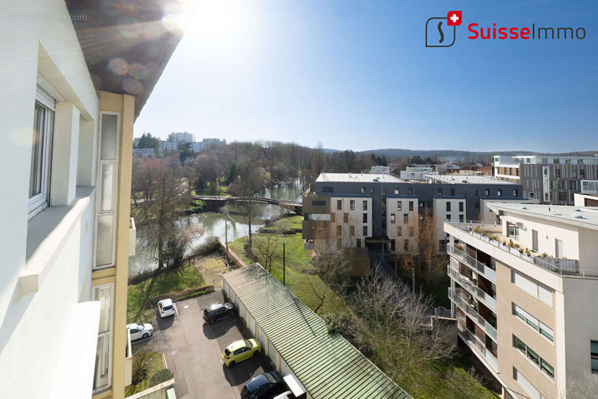 Appartement  4 pièces 70.4 m2 - 2 balcons - Vue Château et pré-la-Rose - photo 6