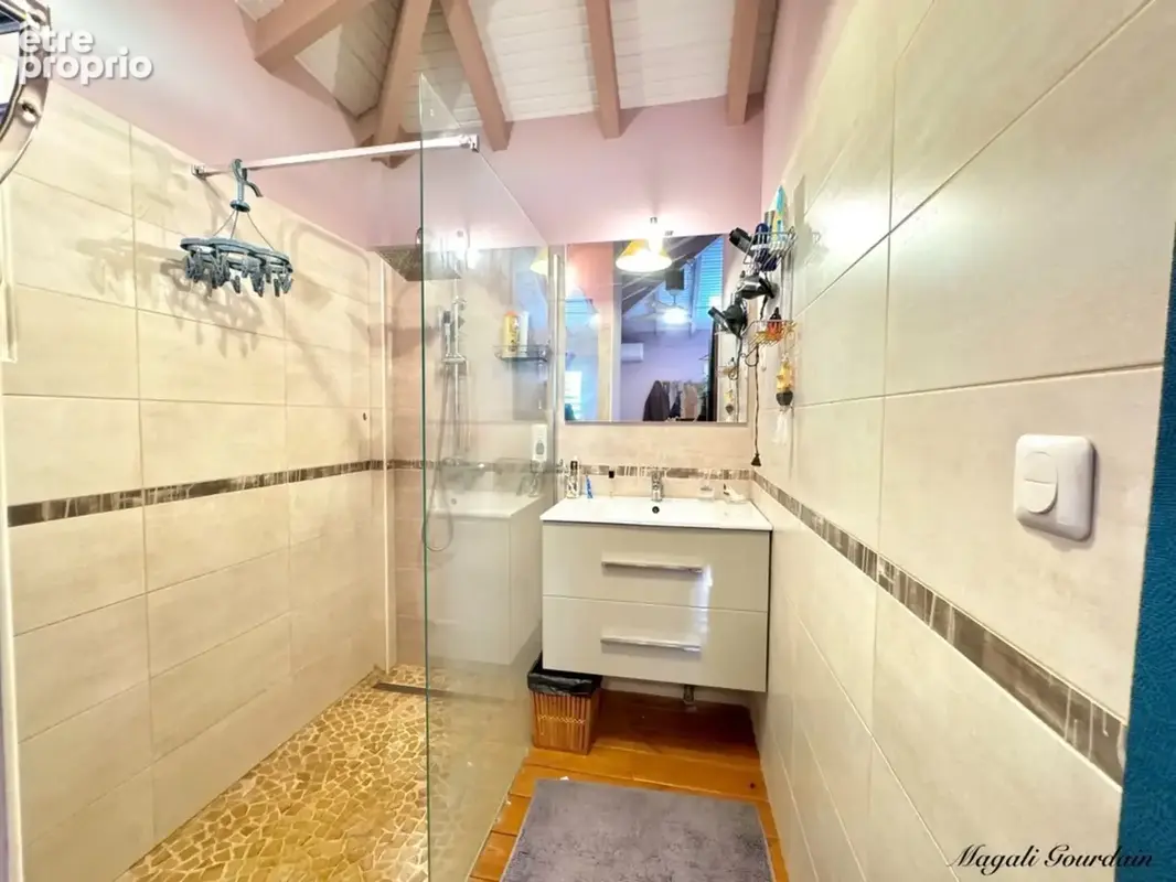 A vendre - bungalow entierement meuble et equipe avec terrain de 575m2 – saint francois - photo 5