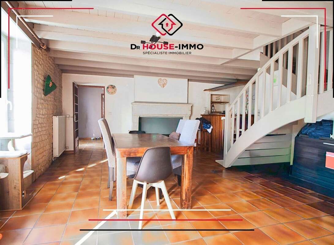 Maison 221 m² à Mouzeuil-Saint-Martin  - photo 3