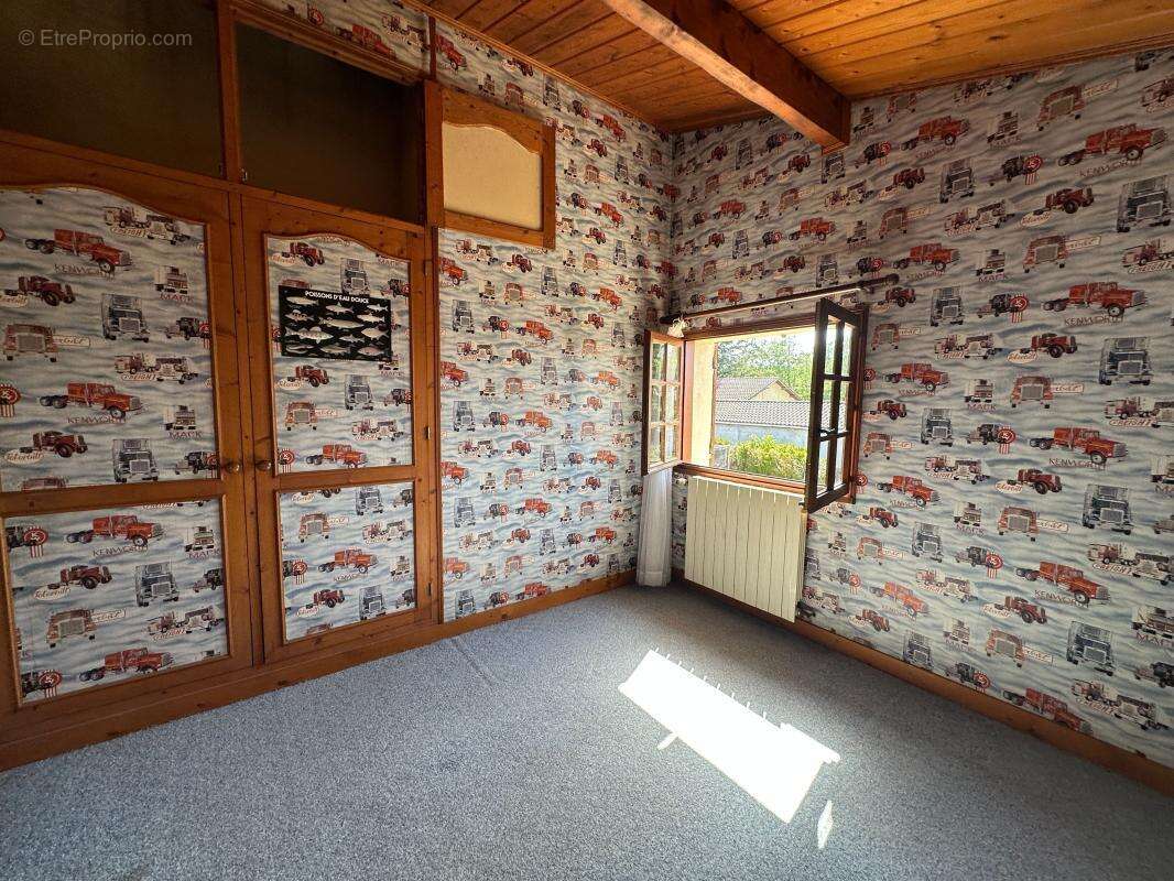 Maison à PRECHAC