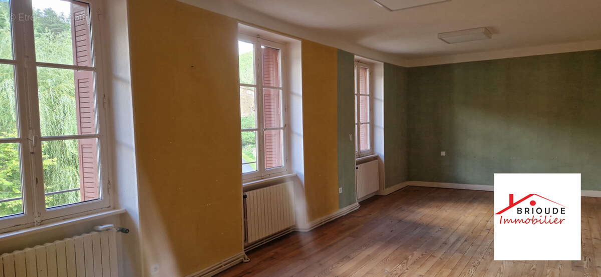 Maison à PAULHAGUET