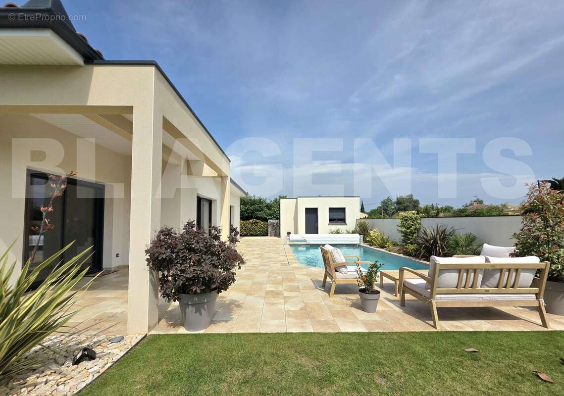 20250612_161020 - Maison à LA TOUR-DU-CRIEU