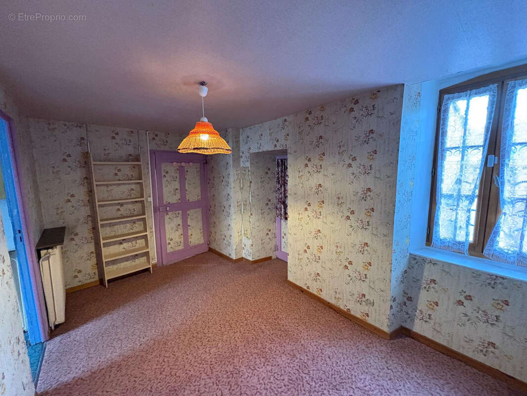 Maison à SAINT-AMANS-SOULT