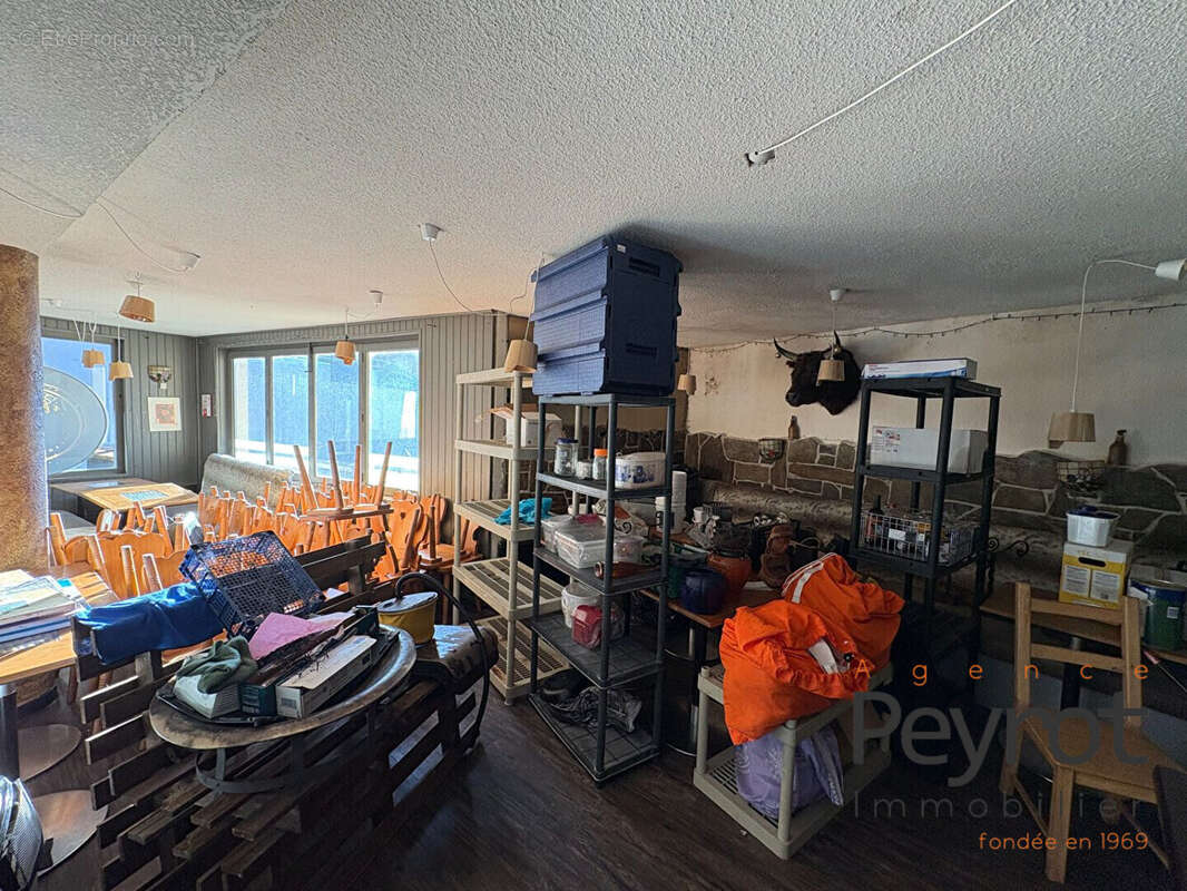 Commerce à FONT-ROMEU-ODEILLO-VIA