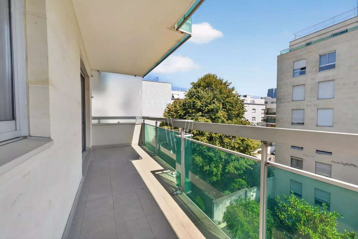 Appartement à LEVALLOIS-PERRET