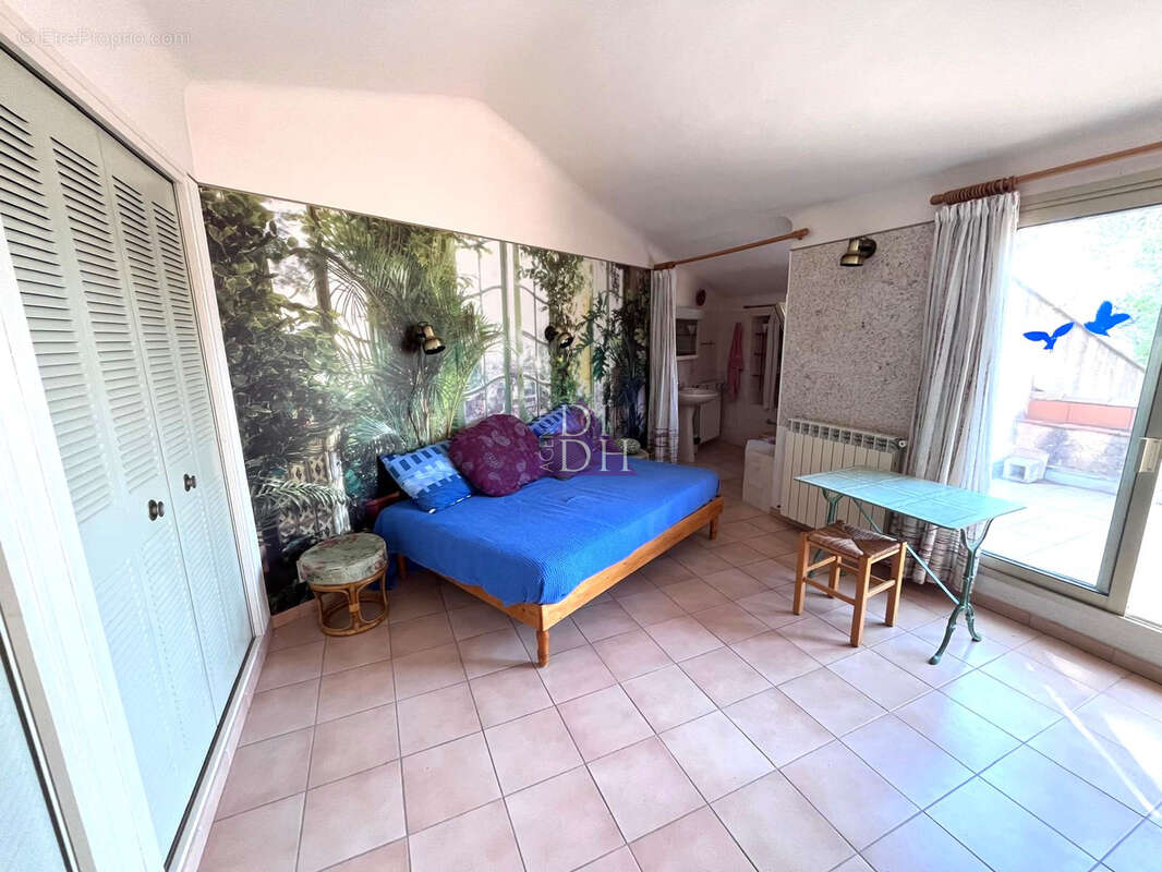 Maison familiale avec  vue mer de l'étage et à 7 minutes de la plage de l'Almanarre et de la gare - photo 10