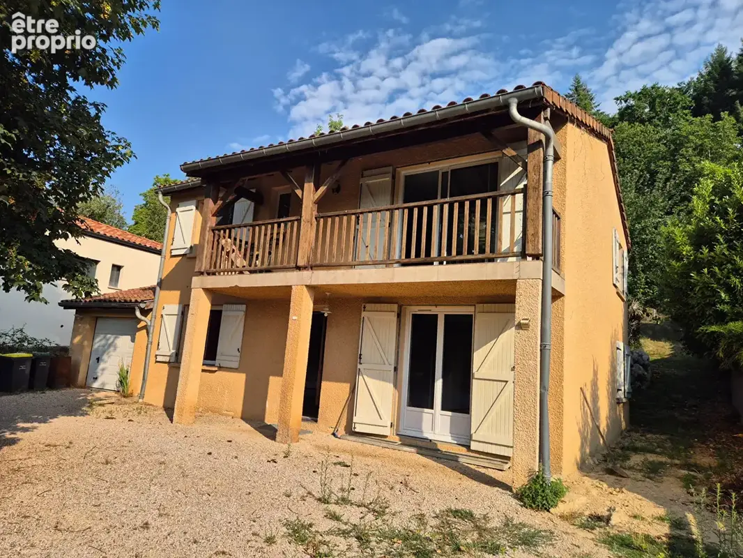 Maison Serres/Arget  T5 de136 m2 sur terrain de 2050 m² - photo 2