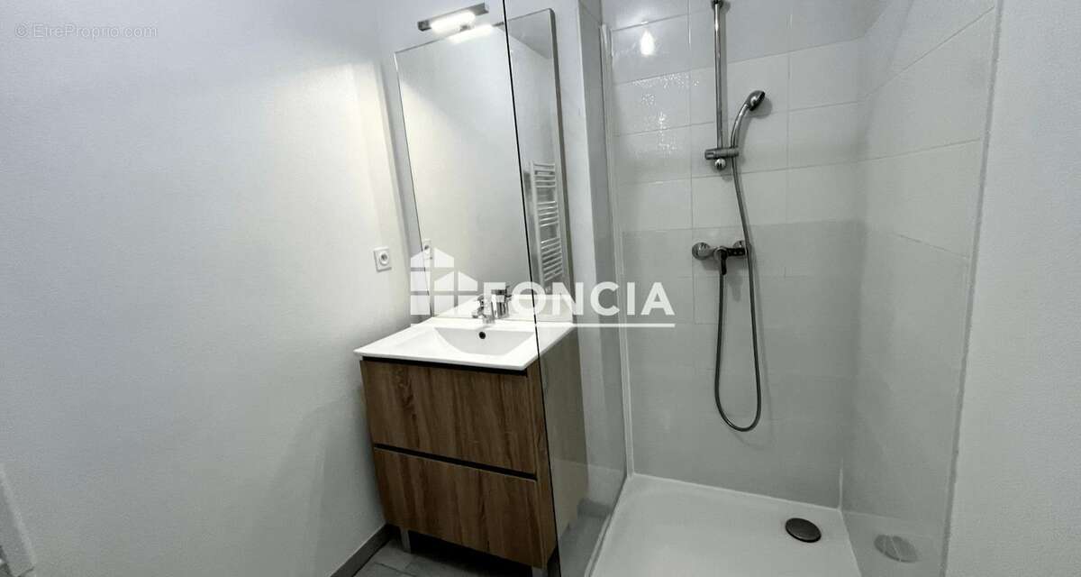 Appartement à LA LONDE-LES-MAURES