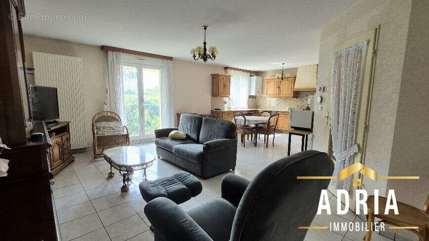 Appartement à AMNEVILLE