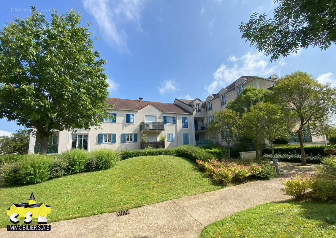 Appartement à MAGNY-LE-HONGRE