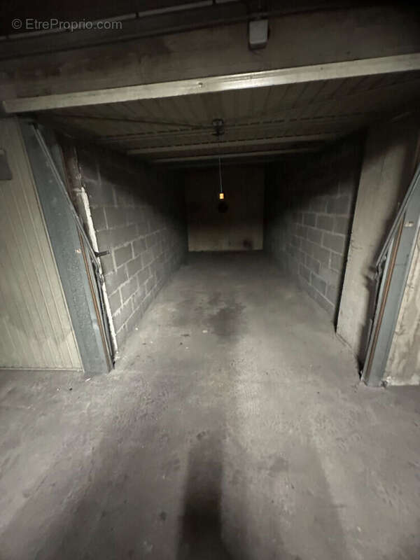 Parking à VINCENNES