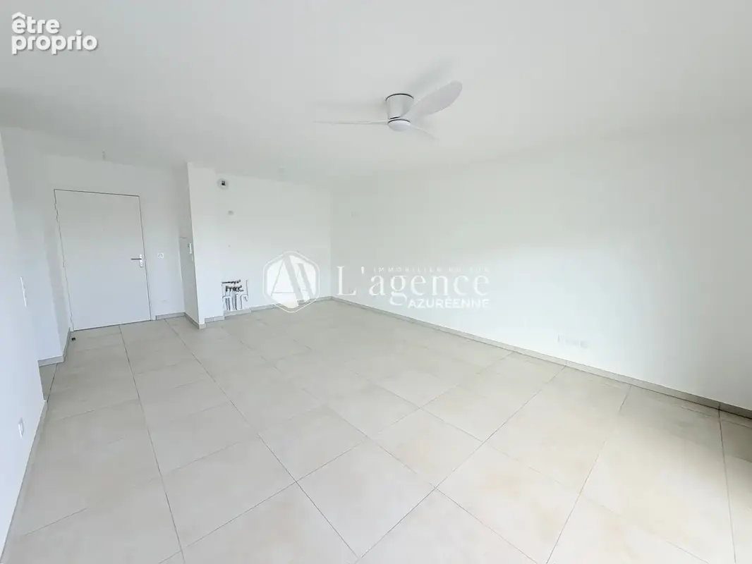 Saint-Laurent-Du-Var, appartement neuf terrasse - piscine - stationnement - photo 3