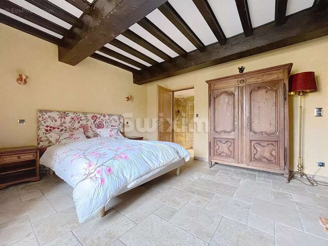 Maison à CHATILLON-SUR-CHALARONNE