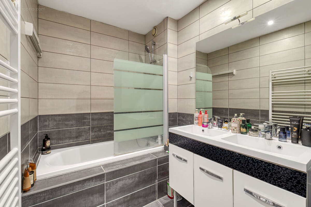 Appartement à SAINT-JORIOZ