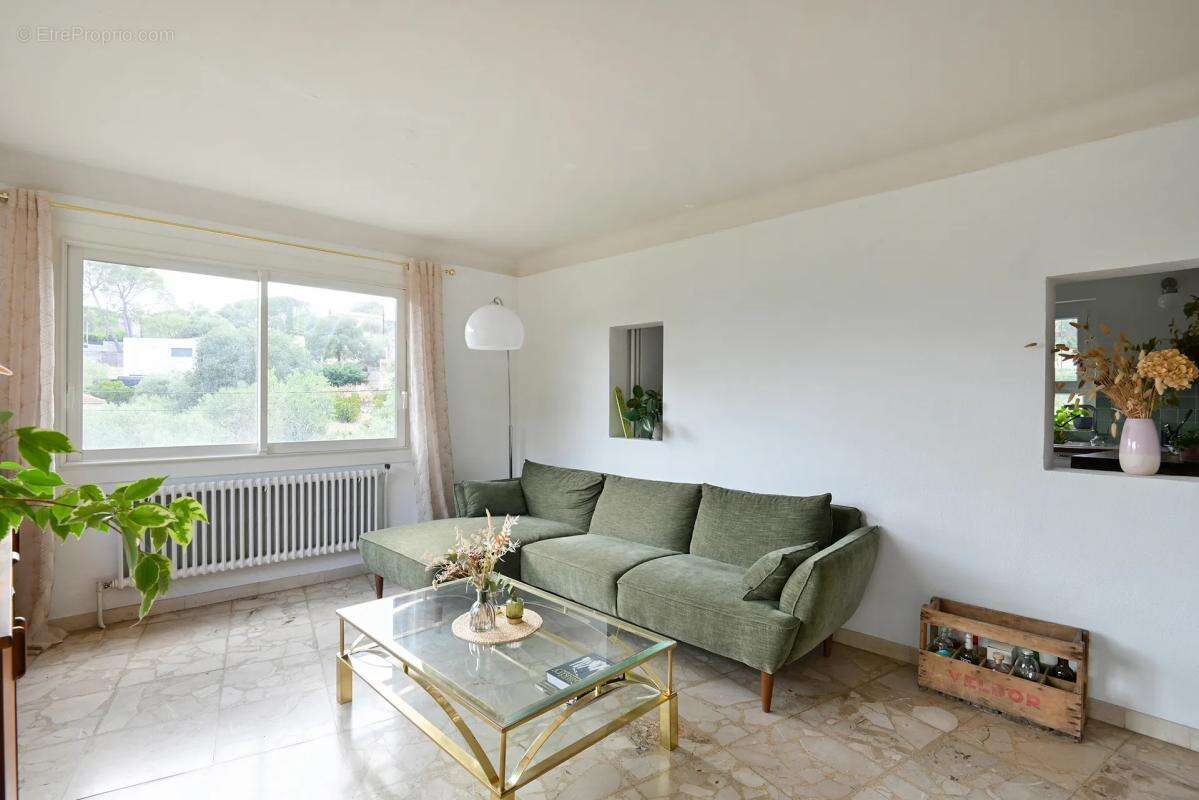 Maison de 6 pièces de 134 m² à Nîmes, Justices Vieilles - photo 3