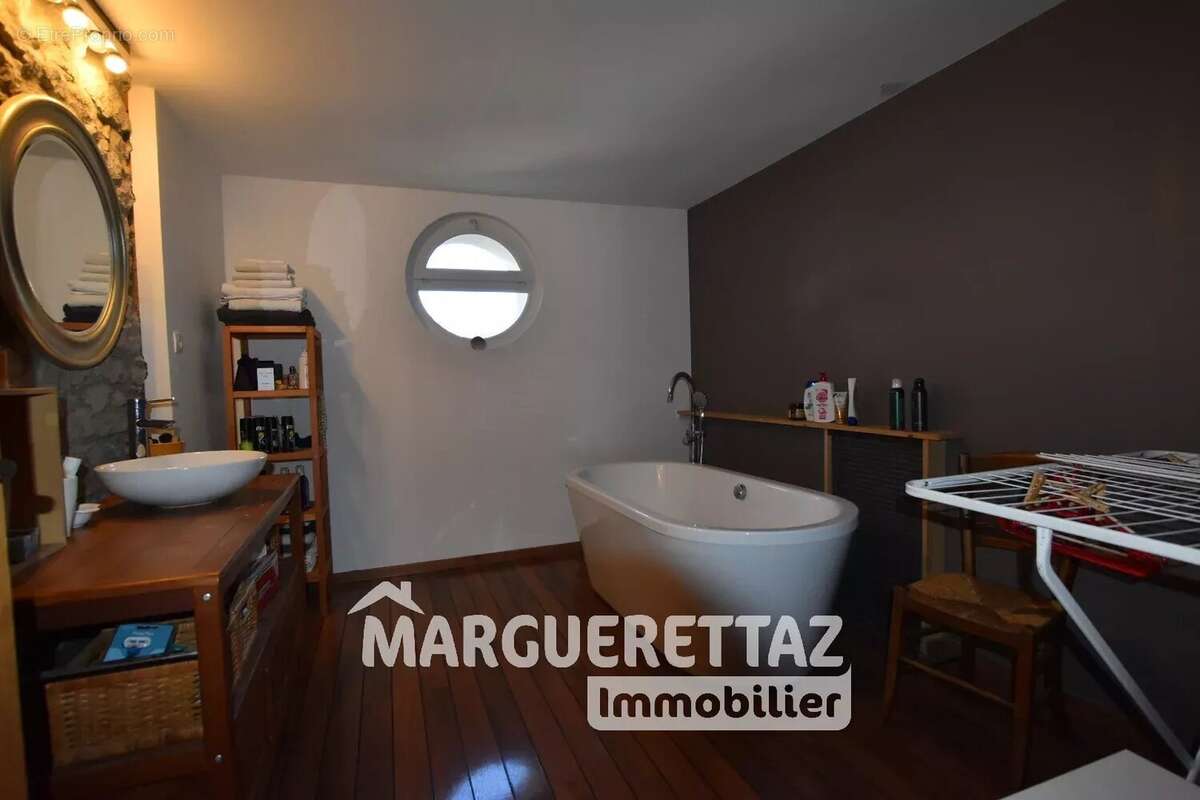 Maison à MEGEVETTE