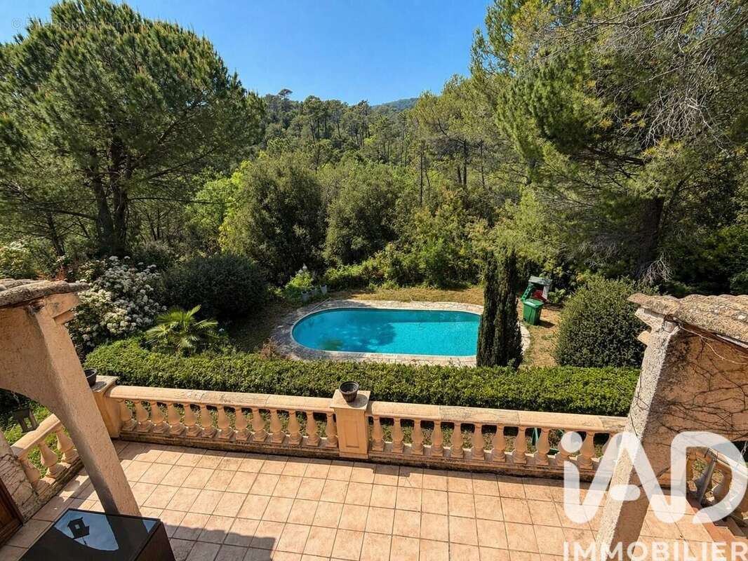Photo 3 - Maison à ROQUEFORT-LES-PINS