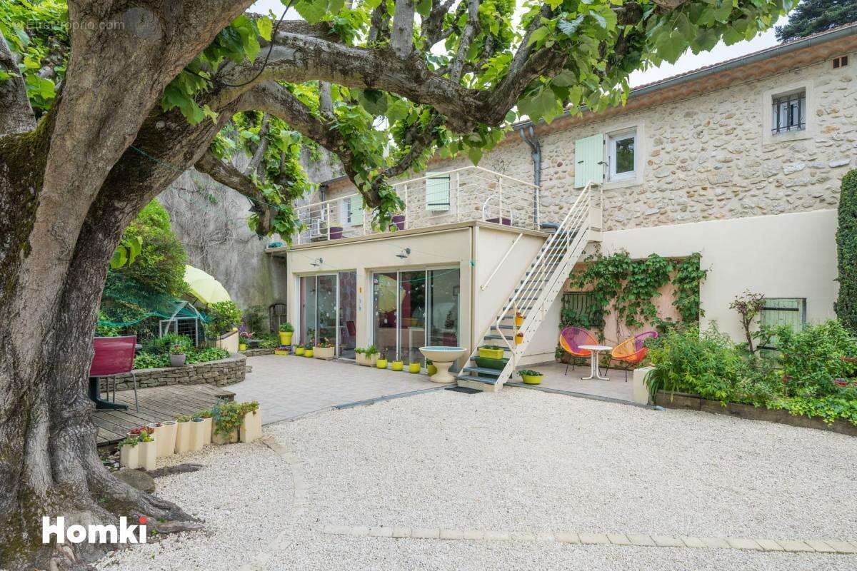 Maison à DONZERE