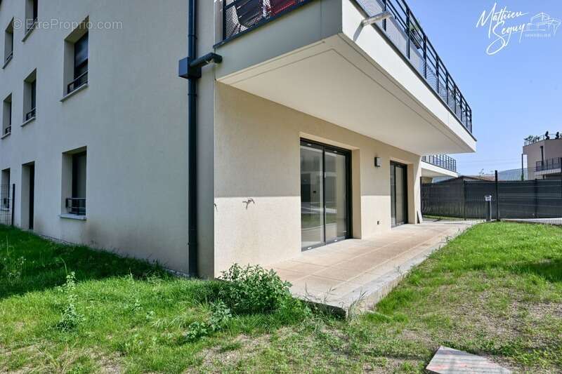 Appartement à VAUGNERAY