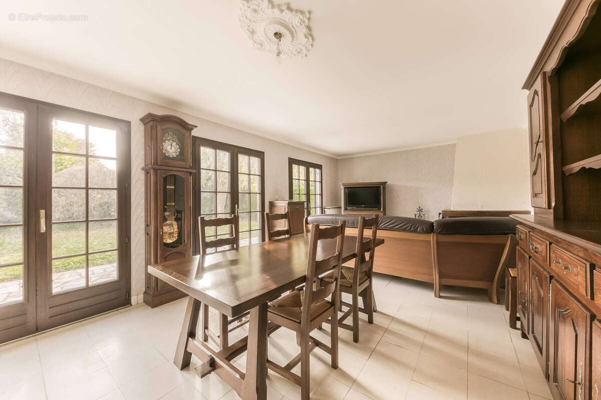 Maison à PONTAULT-COMBAULT