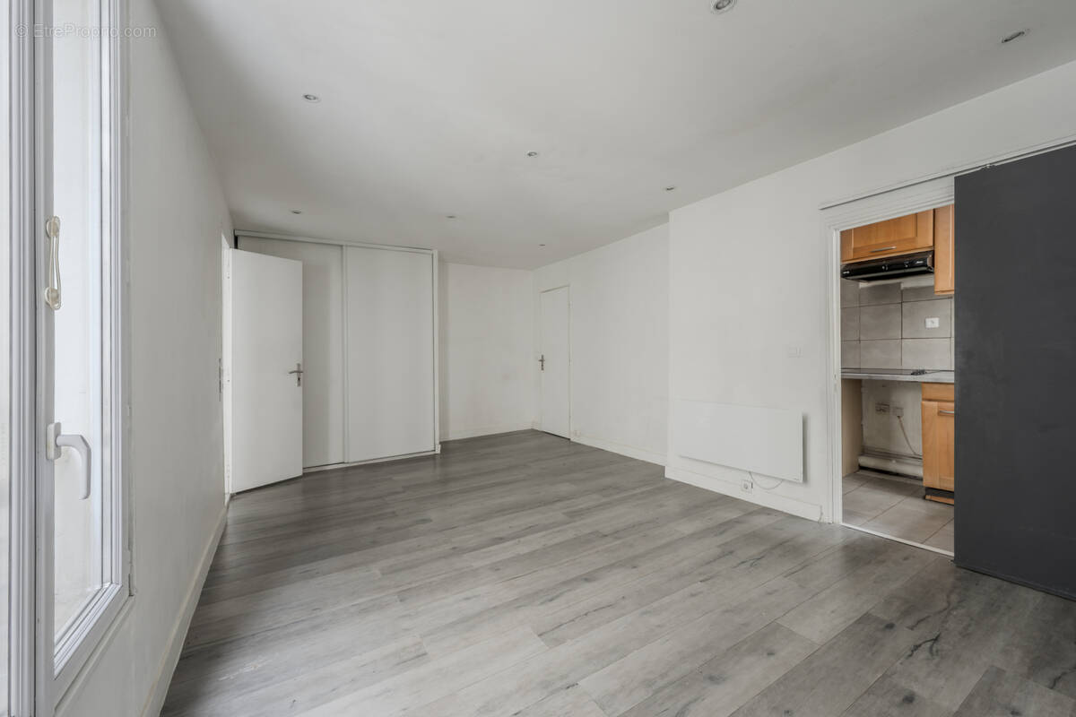 Appartement à PARIS-19E